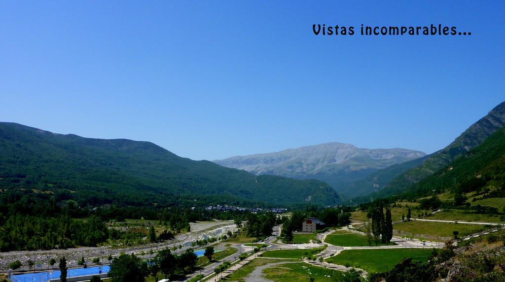 La Llardana Guest House Benasque Bagian luar foto