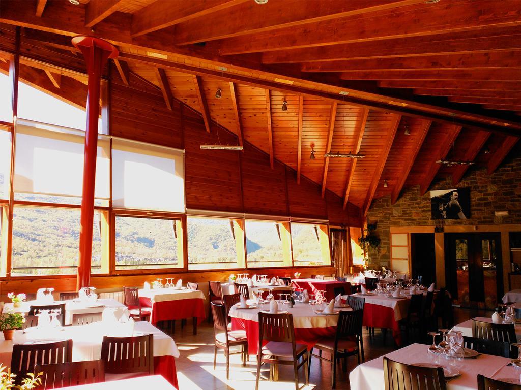 La Llardana Guest House Benasque Bagian luar foto