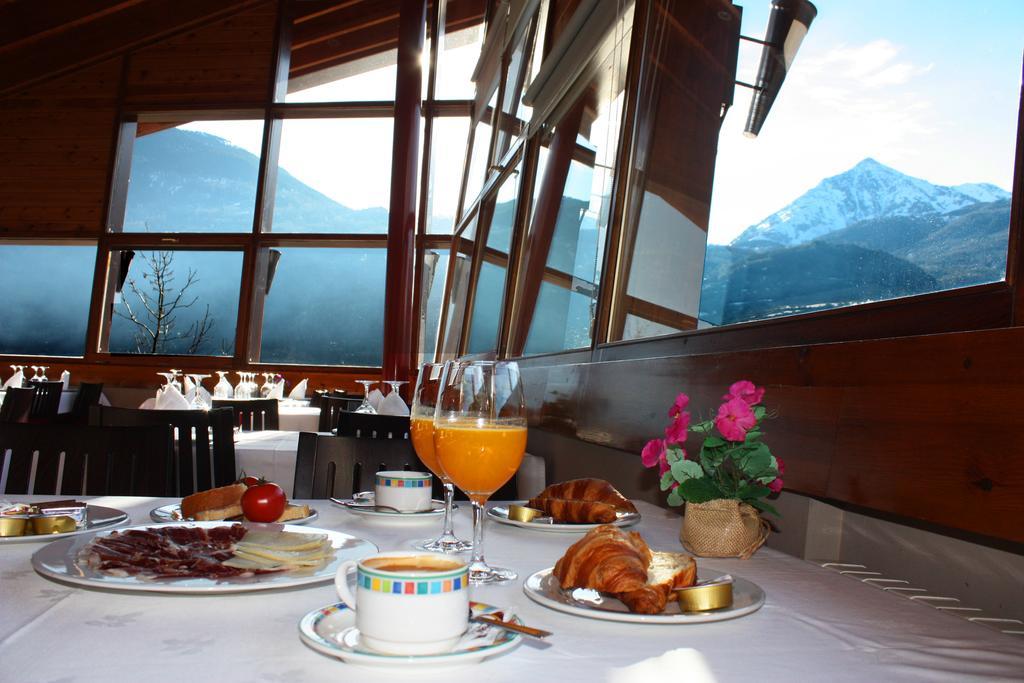 La Llardana Guest House Benasque Bagian luar foto