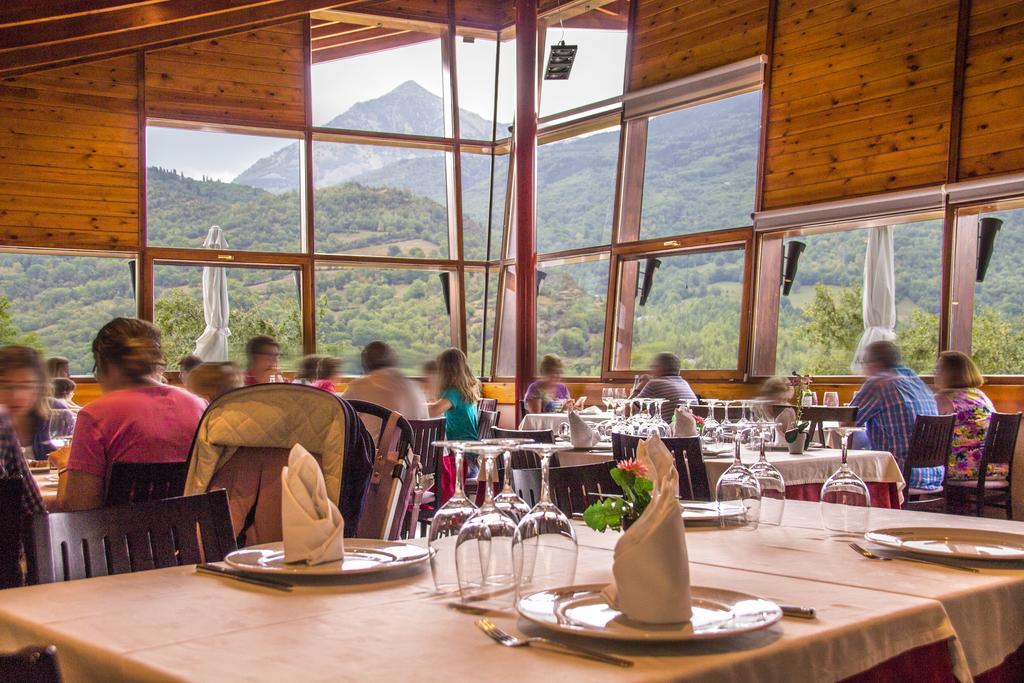 La Llardana Guest House Benasque Bagian luar foto