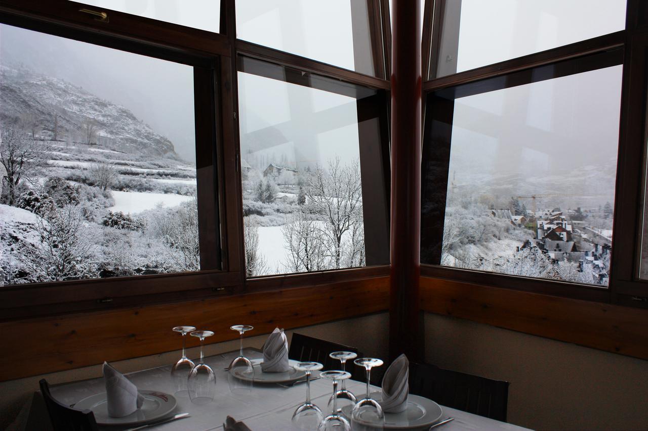 La Llardana Guest House Benasque Bagian luar foto